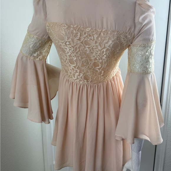 Me Elegant Lace Bell Sleeve Dress.  #180 - Picture 8 of 14